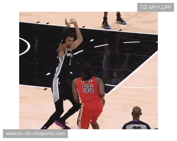 鹈鹕内线摧毁对手